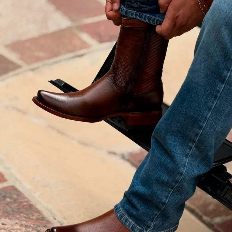 Kit Bota Maverick 3.0 em Couro Legítimo – Conforto e Durabilidade para Quem Pisa Forte + 4 Brindes